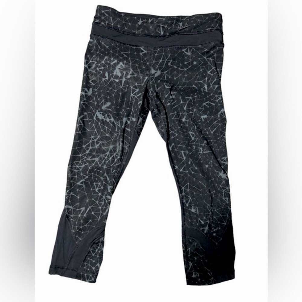 Lululemon Run Inspire Crop Il Star Crushed Print Size 6 Black